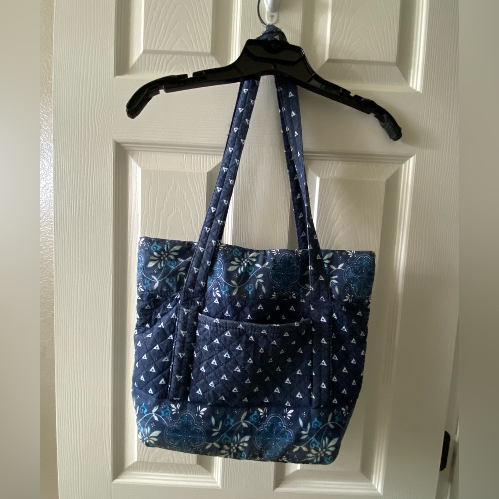 Vera Bradley- Tinsley Blake Collection bag - Picture 1 of 8